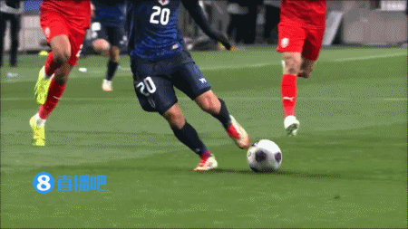 半场-远藤航进球被吹日本半场仅6射门+0射正 日本暂0-0巴林